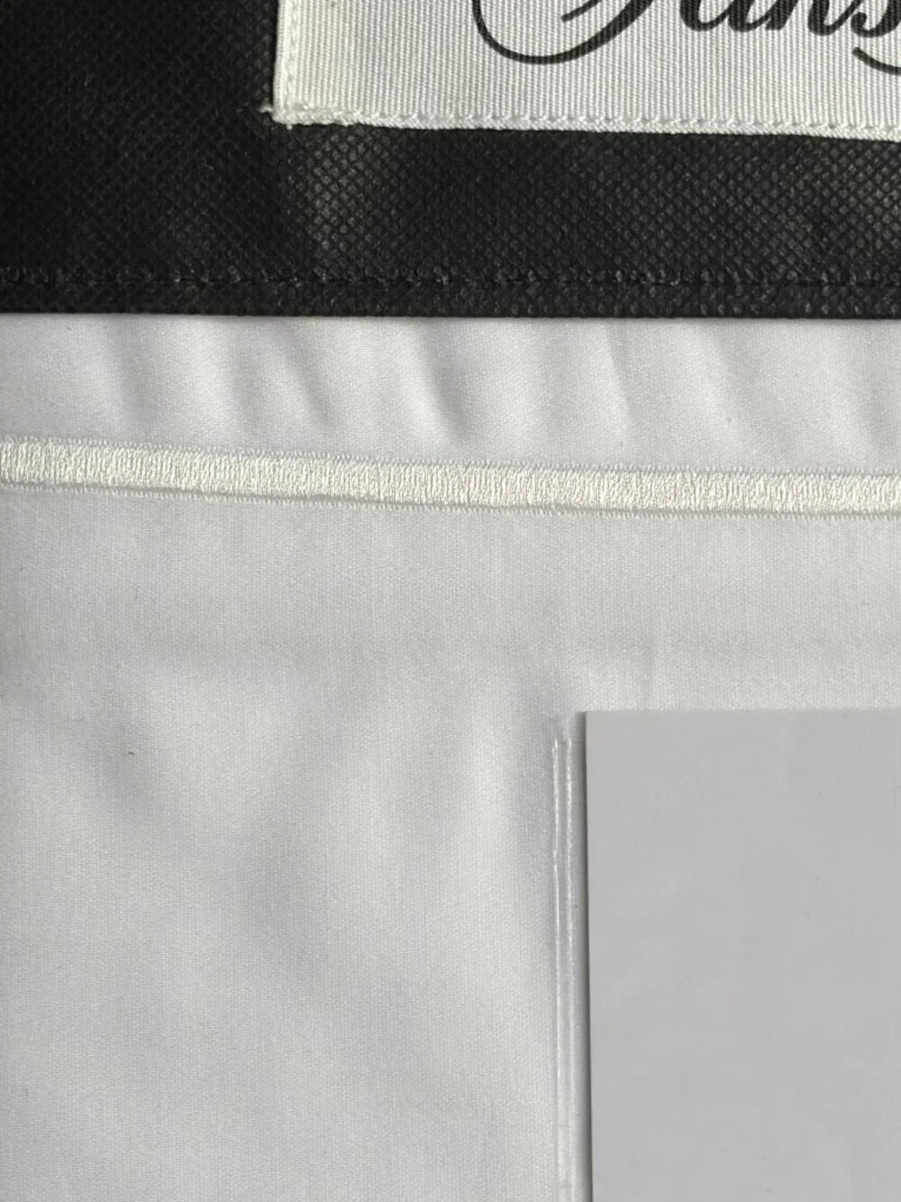 NEW Saks Fifth Avenue King Size 100% Cotton Sateen Sheet Set    White    625 TC